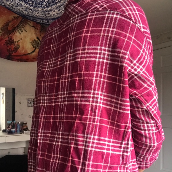 Pink maroon plaid tshirt - Picture 3 of 3
